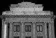 Référé précontractuel : façade d'un palais de justice