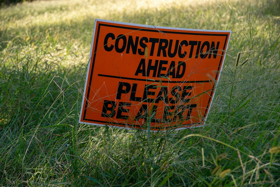 Signalisation de sécurité sur un chantier de travaux