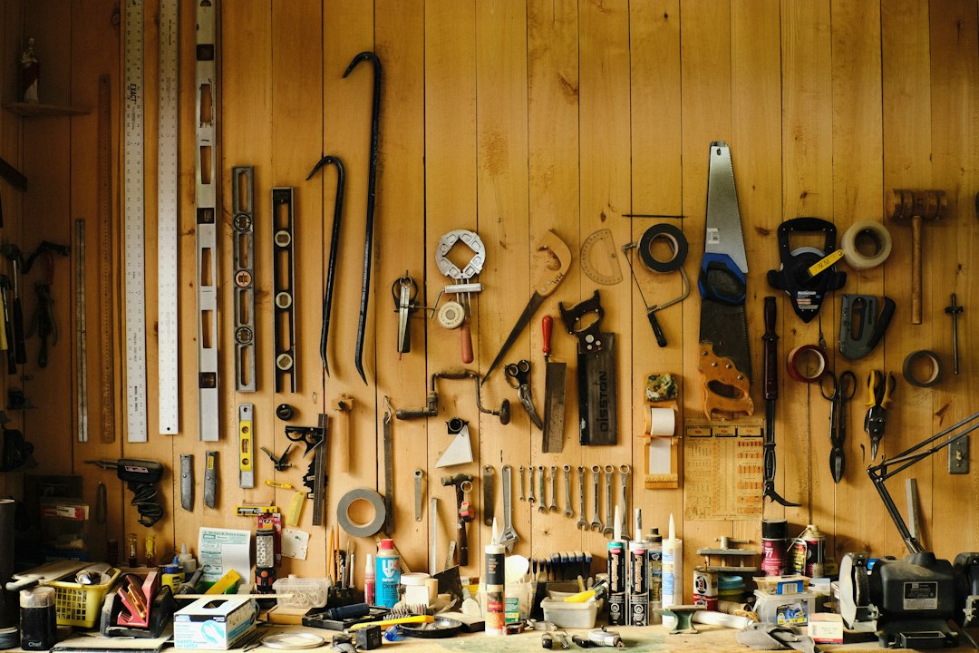 Atelier de menuiserie capable de répondre à un marché réservé