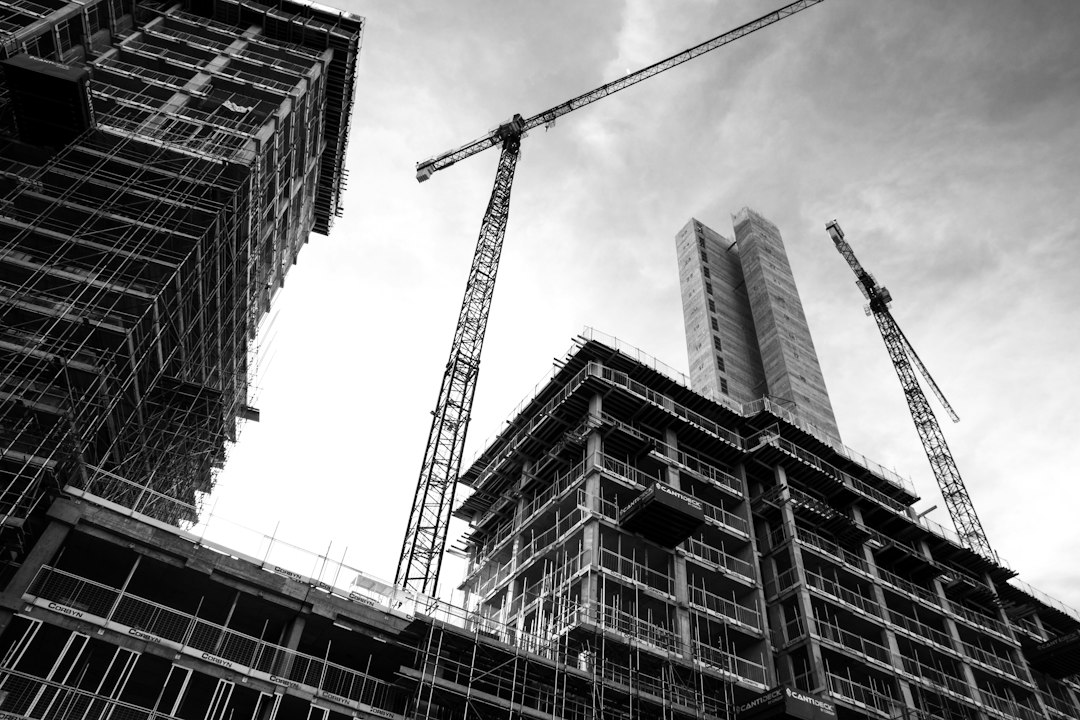 Suivi du dépassement du montant contractuel sur des immeubles en construction