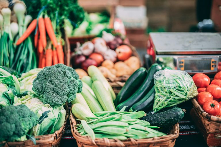 Fruits et légumes pour une restauration scolaire bio